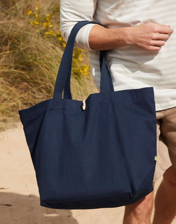 Beach plátěná taška z bio bavlny námořní modrá barva venku
