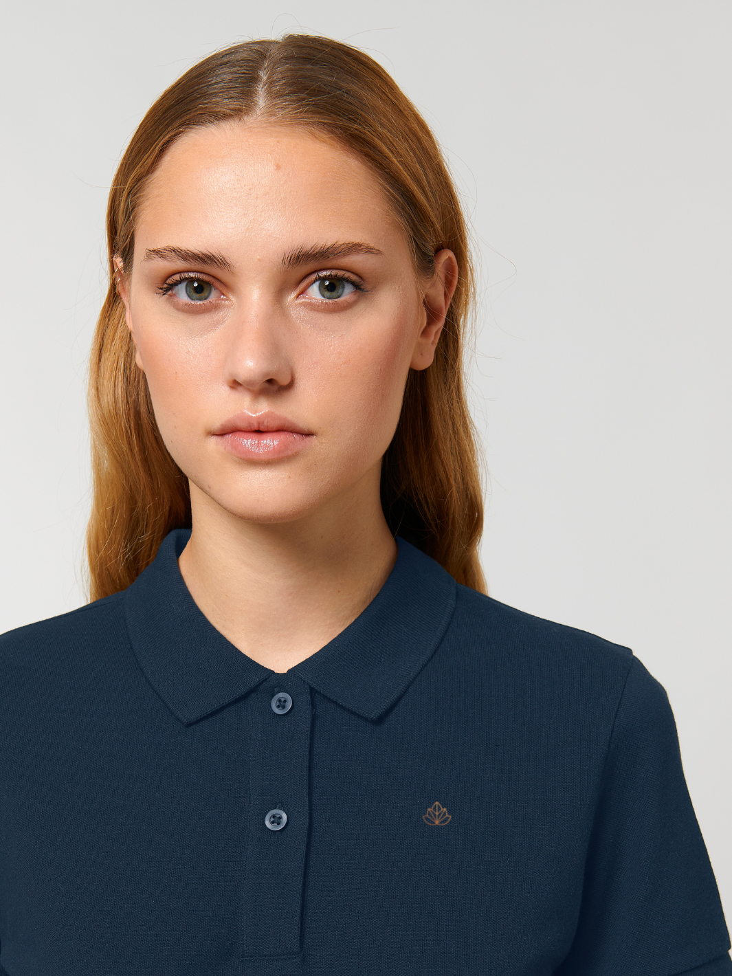 Milano dámské polo tričko z bio bavlny námořní modré detaily trička se ženou