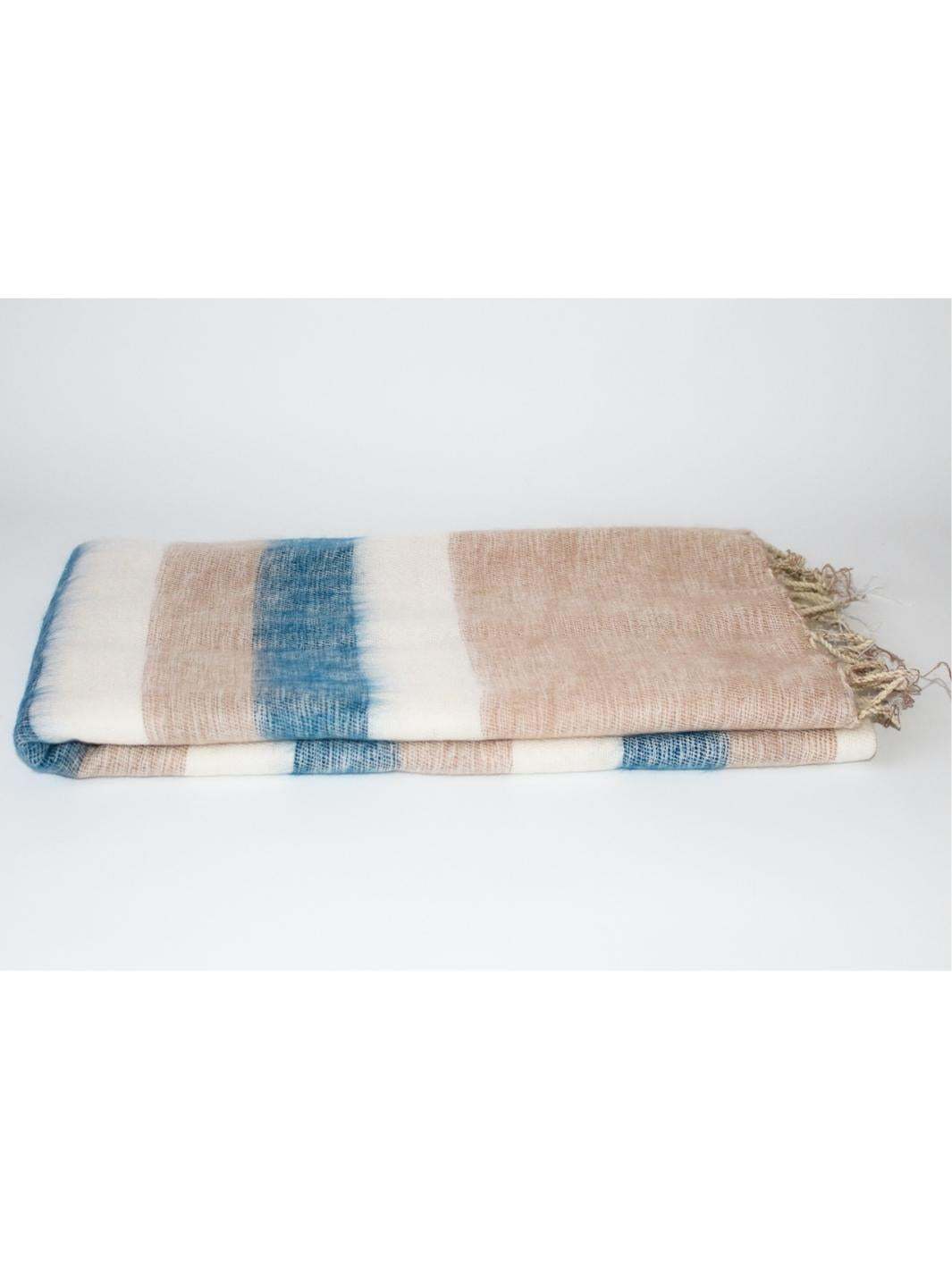 Handwoven yak wool maxi scarf - beige with blue