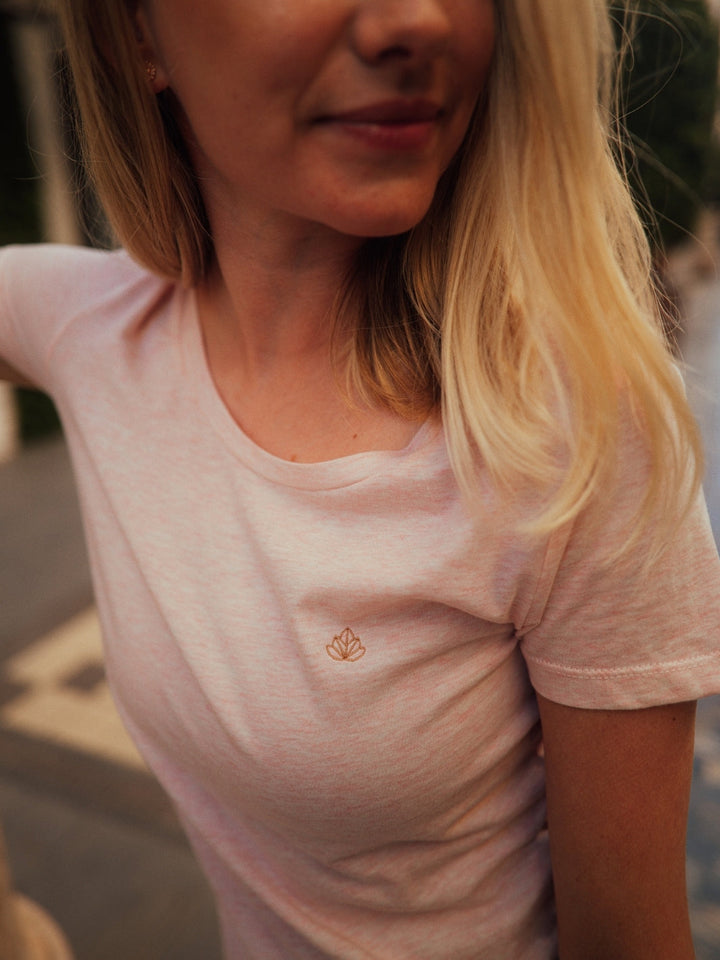 Soul 2.0 dámské tričko z bio bavlny s kulatým výstřihem růžové žíhané detailní fotografie trička